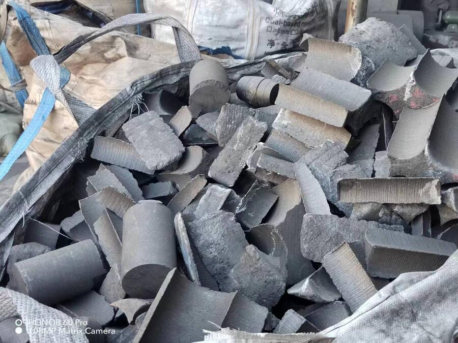 重慶大量回收廢石墨多少錢一噸